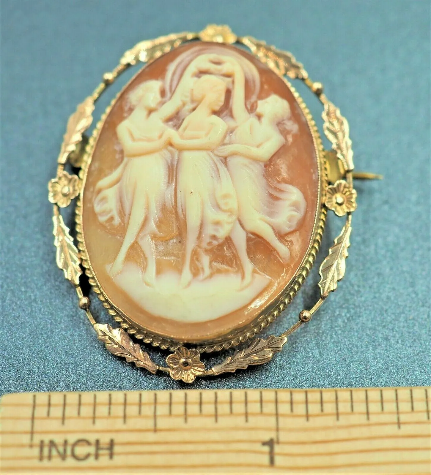 9ct Yellow Gold Shell Three Graces Cameo Brooch