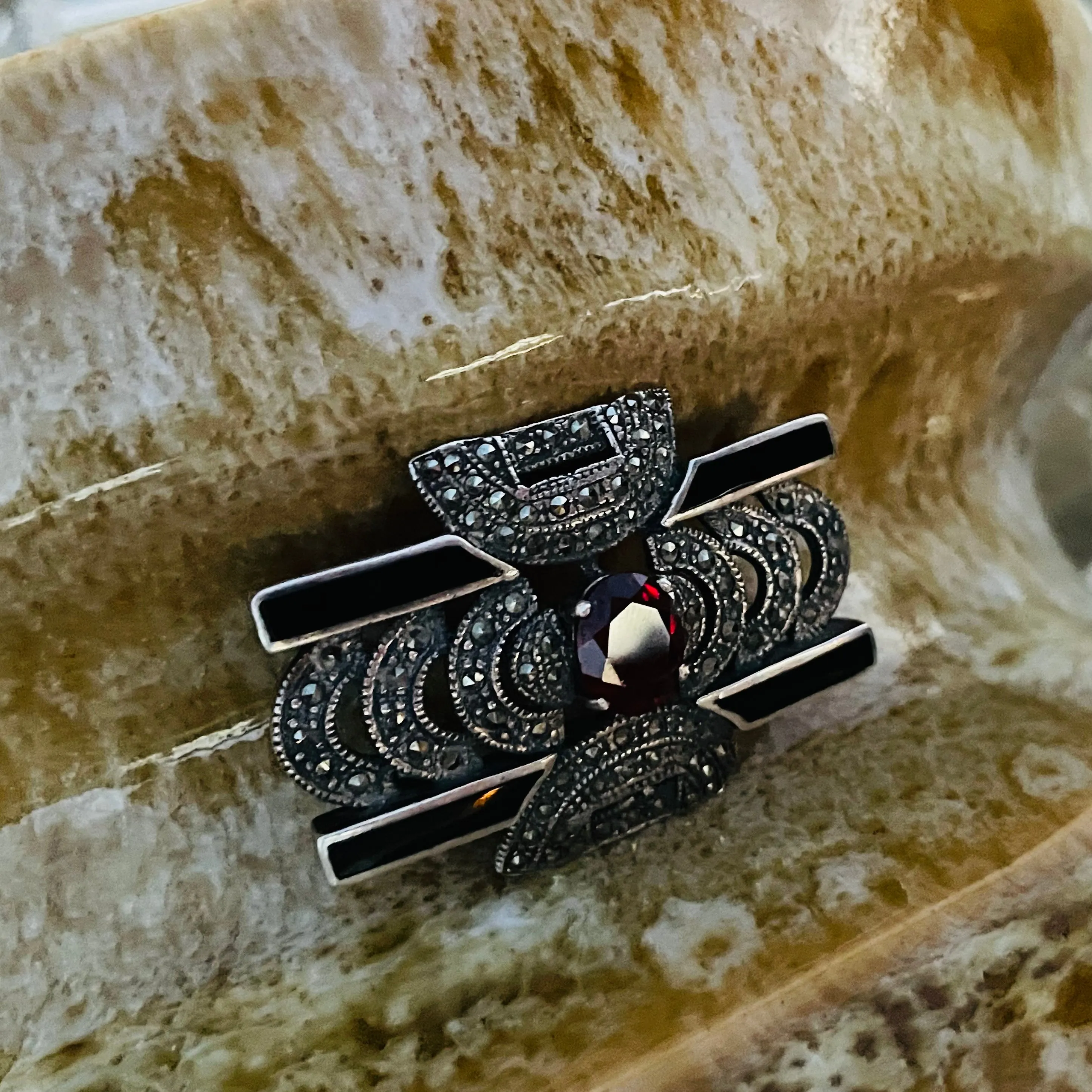 Antique Art Deco Sterling Silver 925 Marcasite Onyx Red Stone Brooch Pin 10.1g