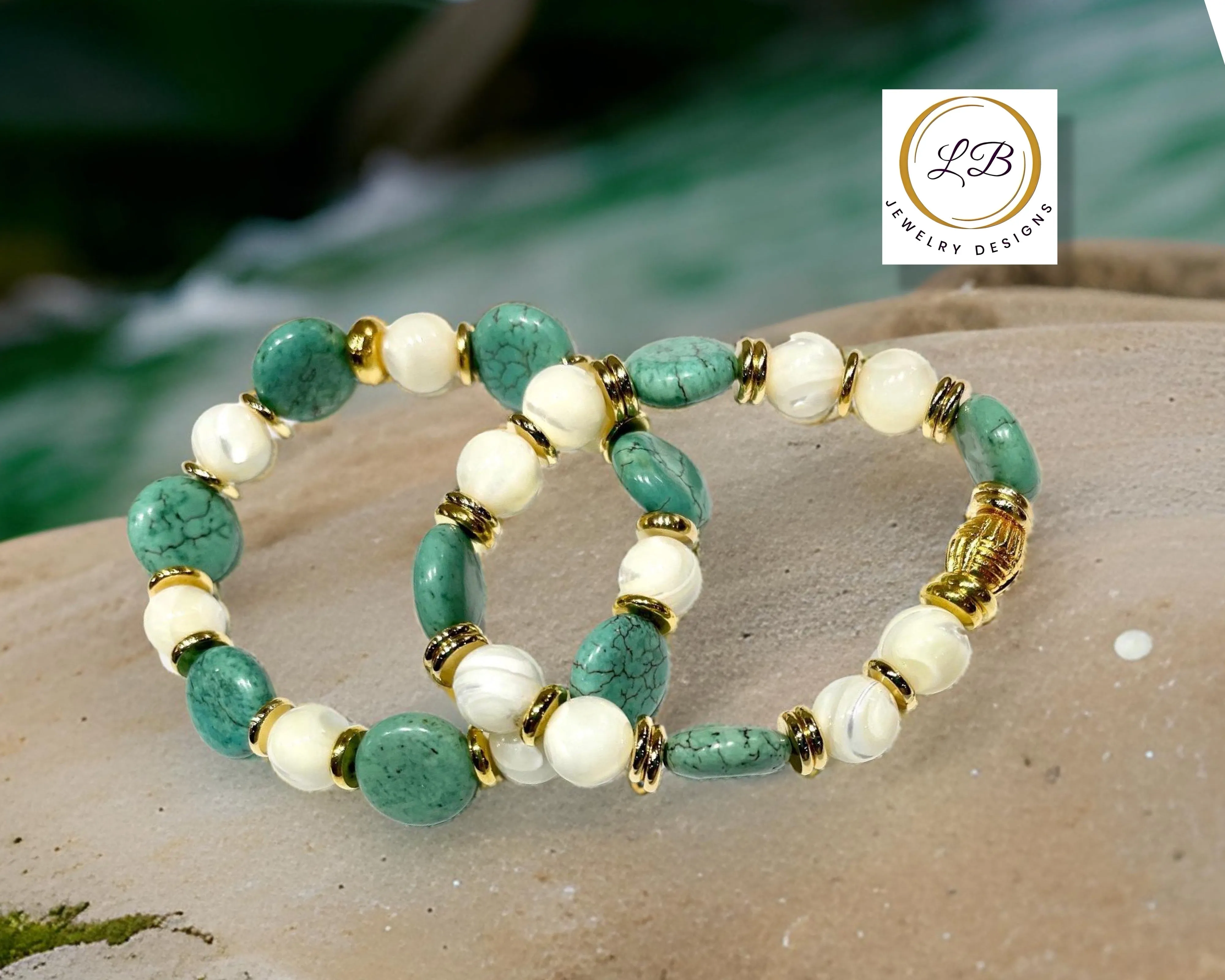 Creamy Mother of Pearl & Green Turquoise Gemstone Bracelet