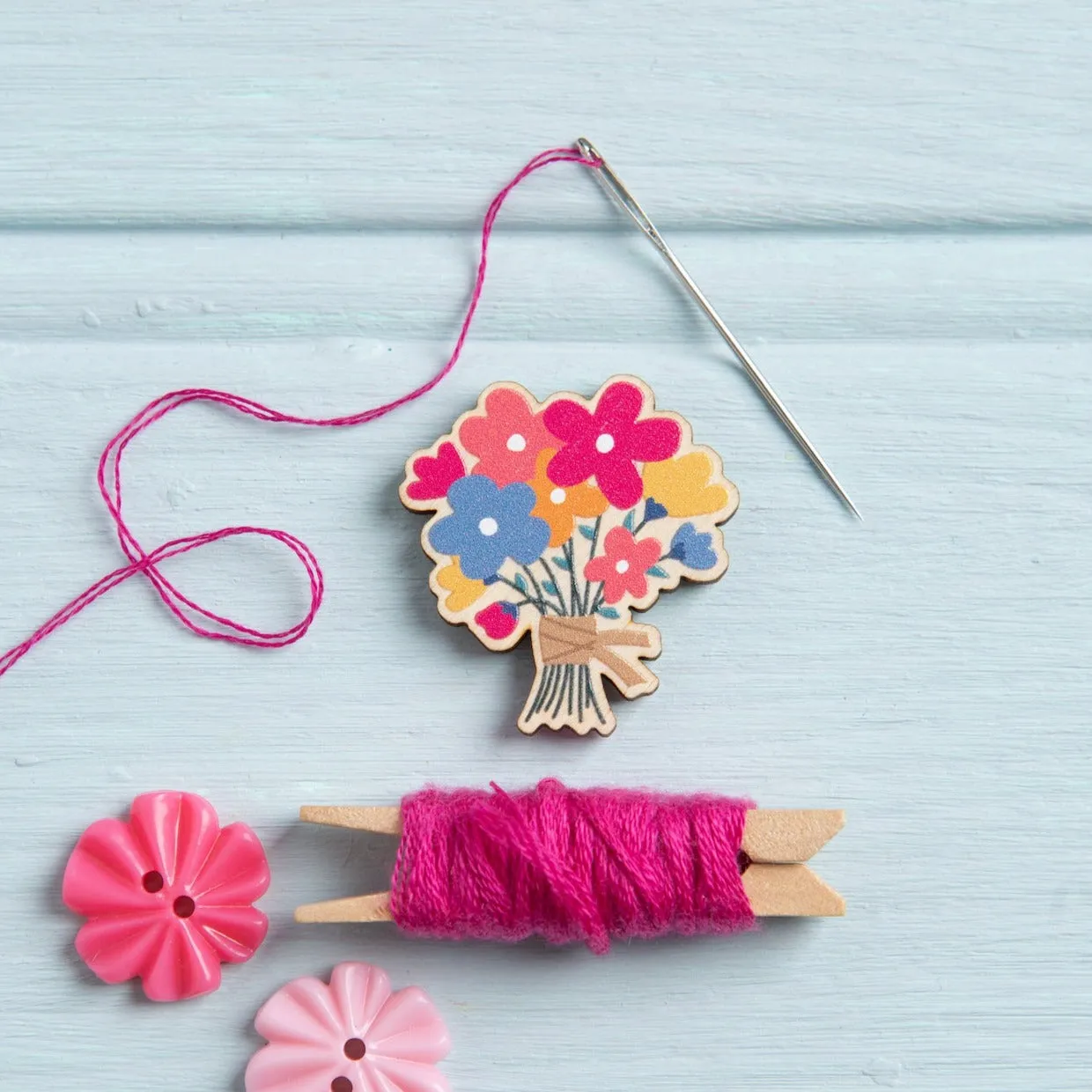 Flower Posy Magnetic Needle Minder