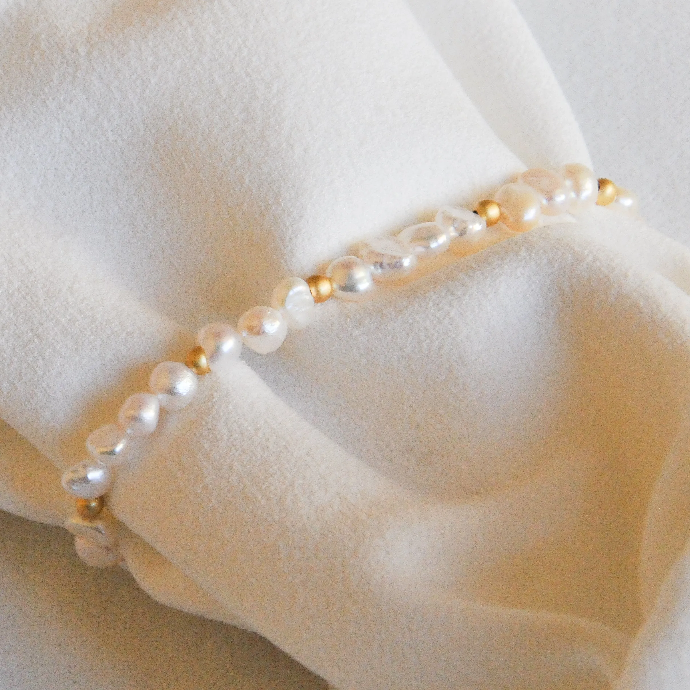 Gold Beaded Pearl Bracelet