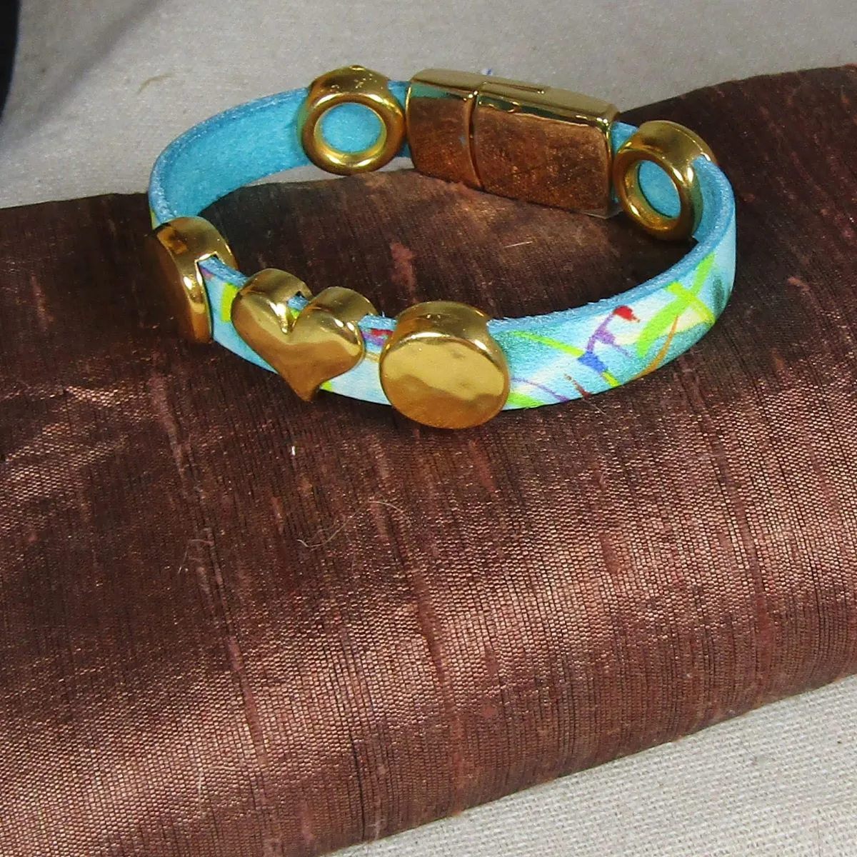 Multi-colored Blue Yellow Green Leather Bracelet for a Woman