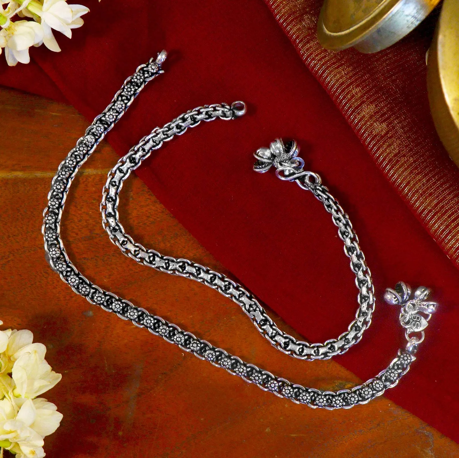 Teejh Heena Linked Silver Oxidized Anklets For Women