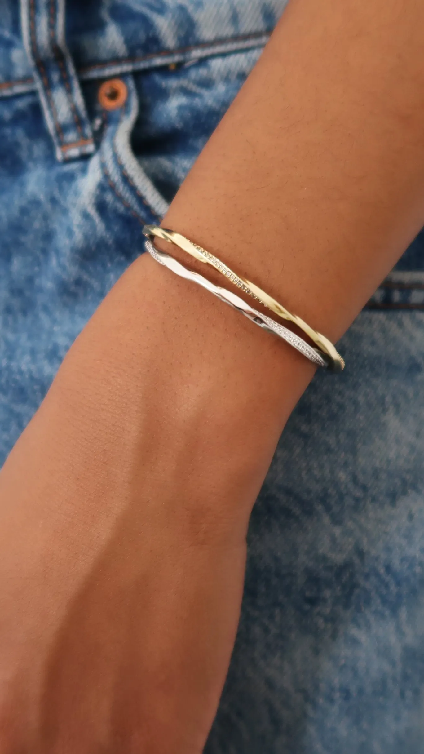 Twist Pave Cuff