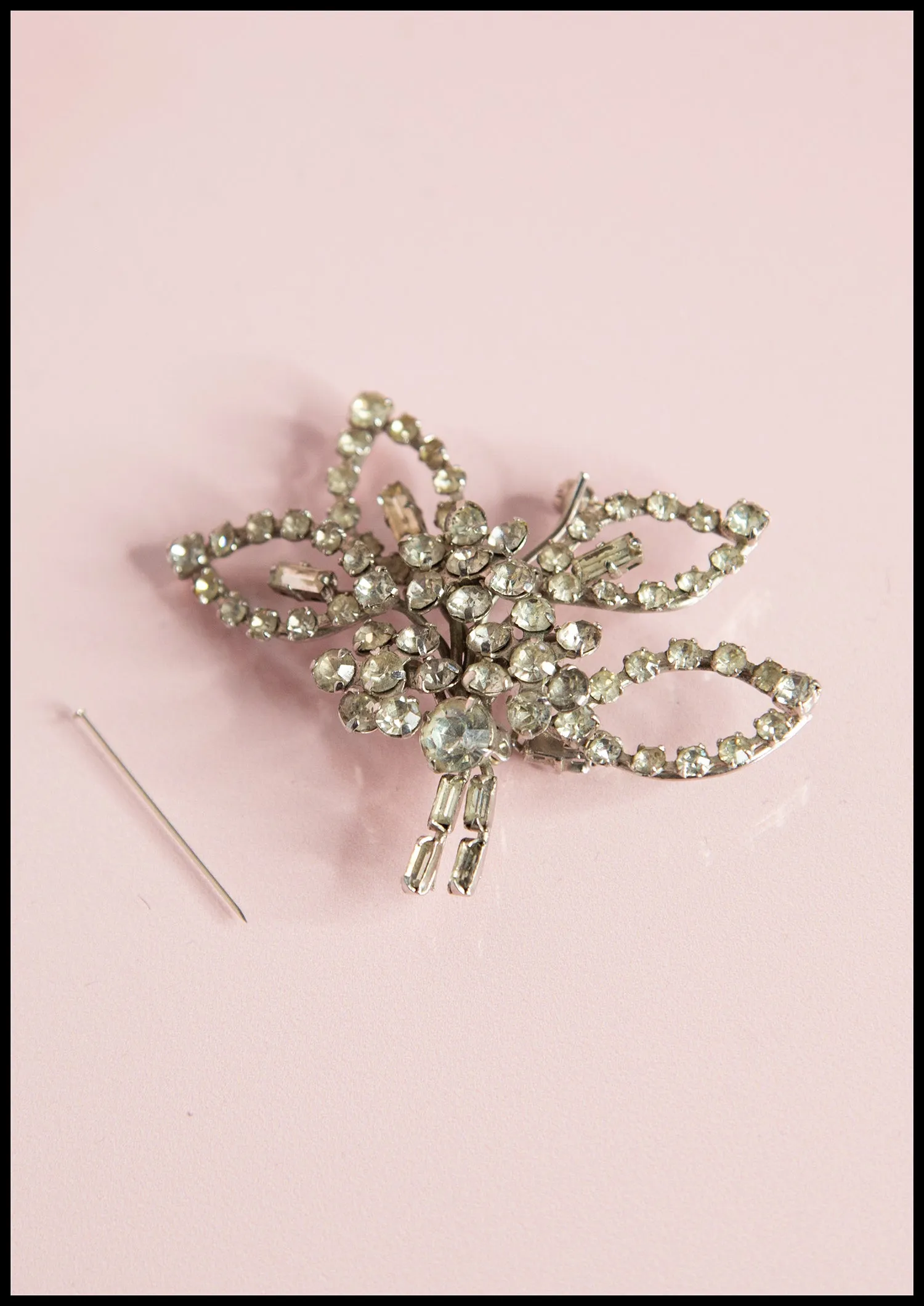 Vintage 1940s Rhinestone Leaf Brooch