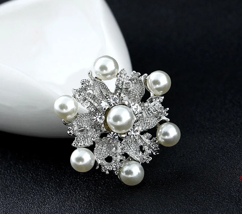 XSB002 - Pearl Flower Saree Brooch