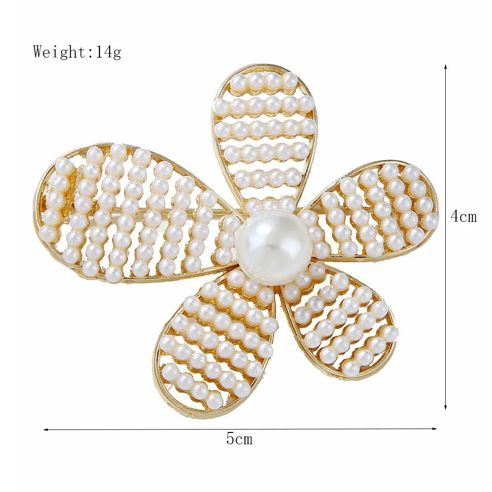 XSB060 - Golden Flower Brooch