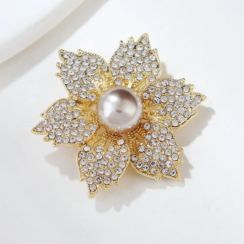 XSB071 - Six Leaf Flower Pearl Brooch